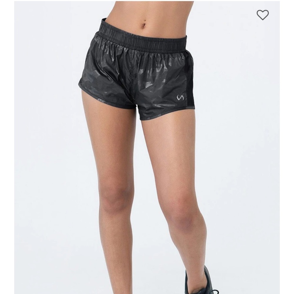 TLF swift train and run shorts